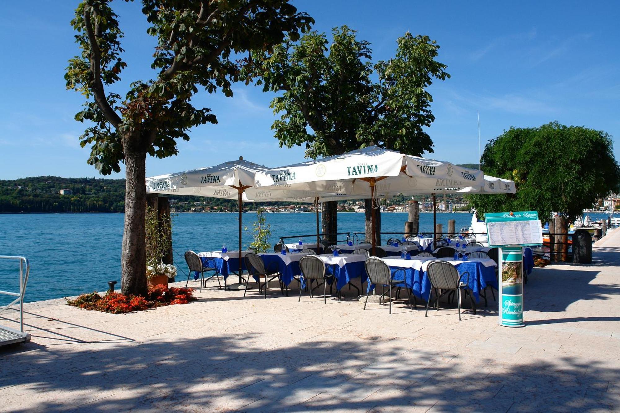 Hotel Ristorante Lepanto Salò Extérieur photo